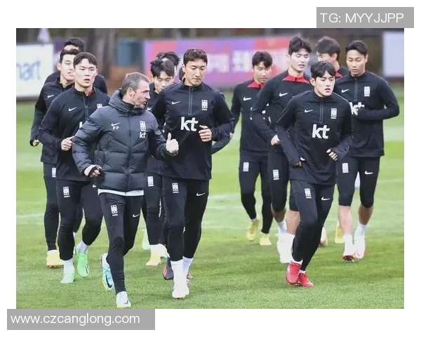 回顾1998年韩国足球明星的辉煌历程与对国家队的深远影响